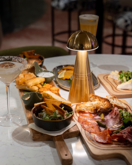 <span><span>Dj set afterwork - Muses la Défense - bar à cocktails</span></span>