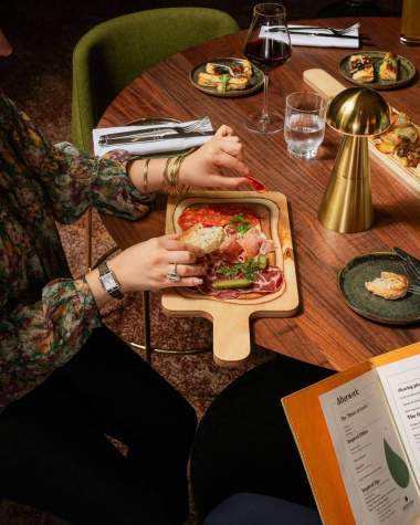 Restaurant Beaucaire · Maison Salix · Vallabrègues, Gard fitness